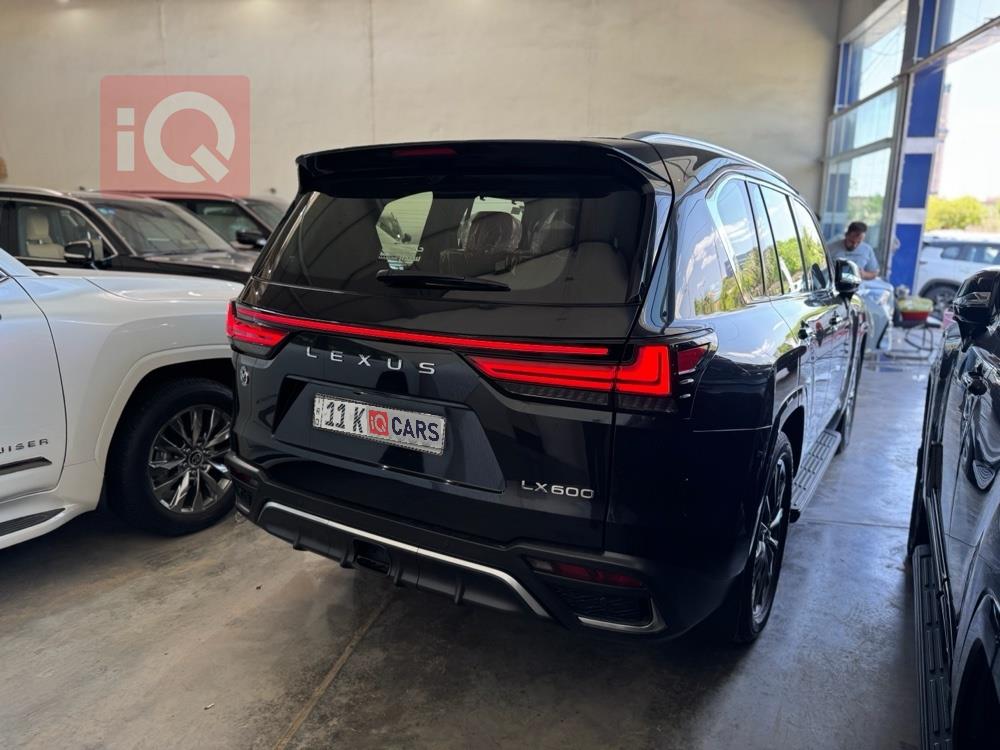 Lexus LX